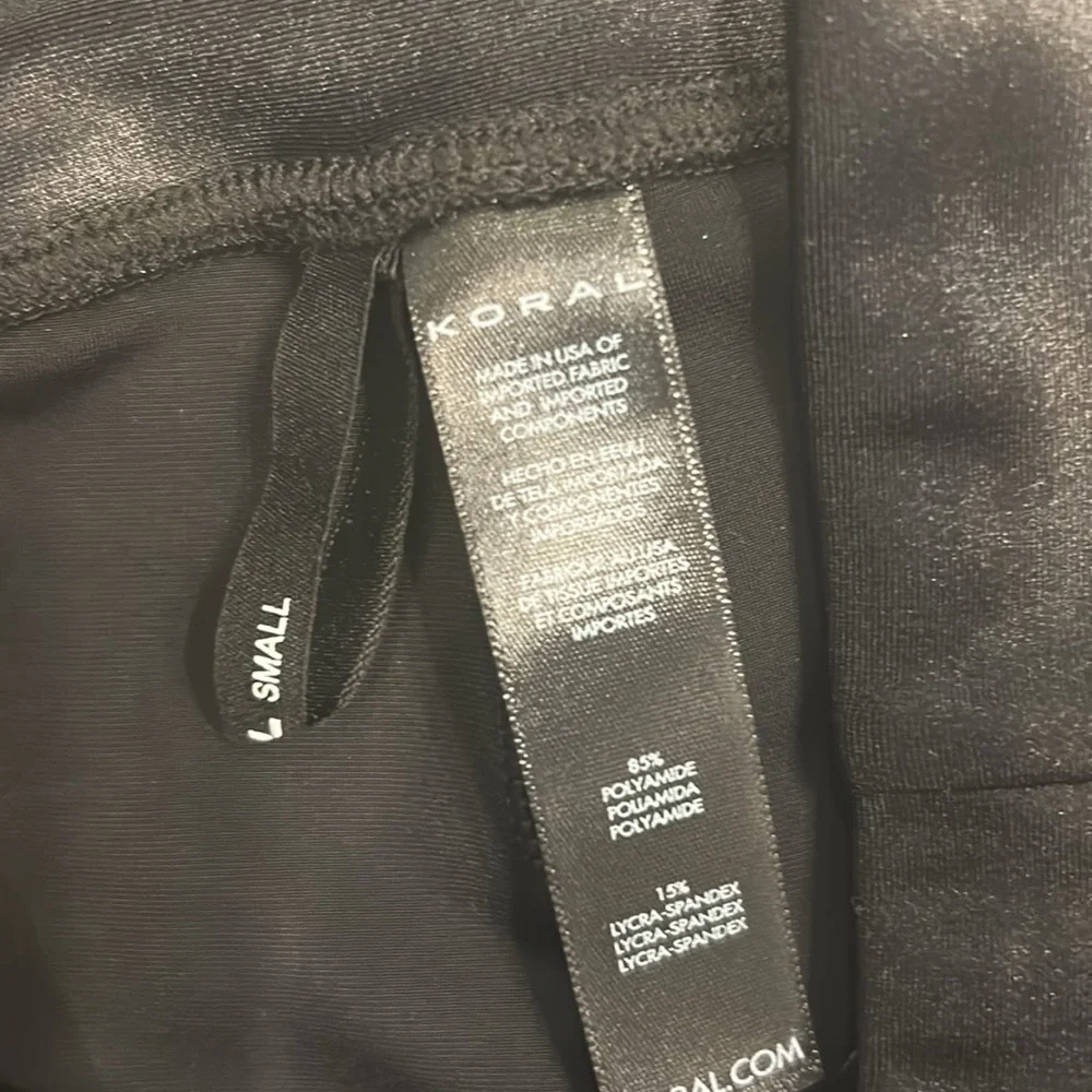 Koral Glossy Bike Shorts - Picture 8 of 9